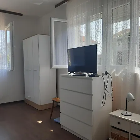 Sunny Apartment